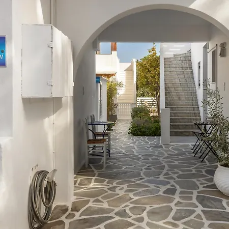 Piertzovani 3* Парос