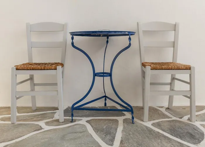 招待所 Piertzovani Páros